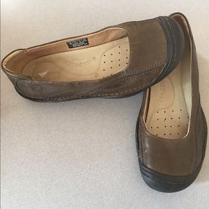 Keen 8.5 olive leather